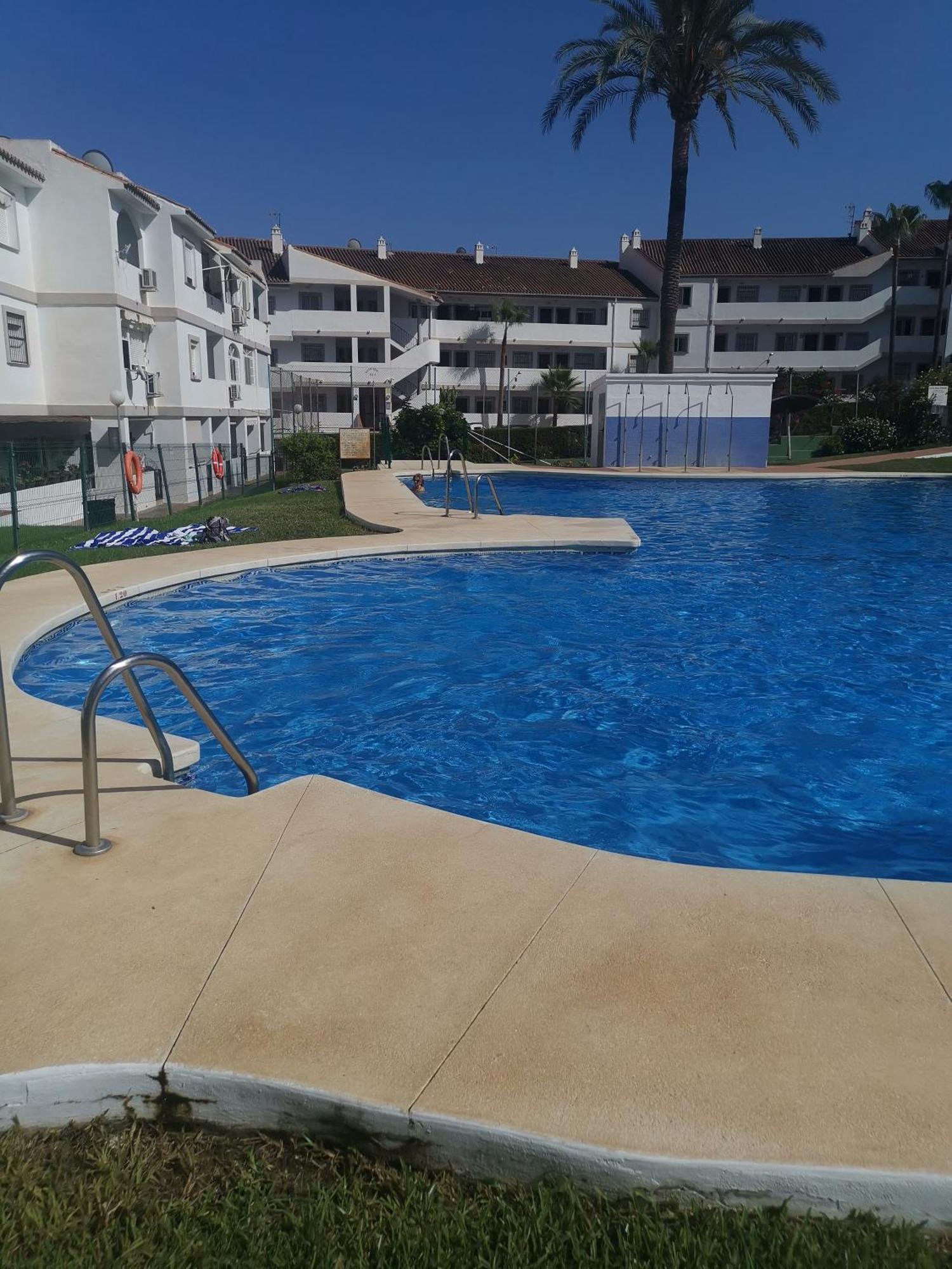 Apartamento Aquila Parque Фуэнхирола Экстерьер фото